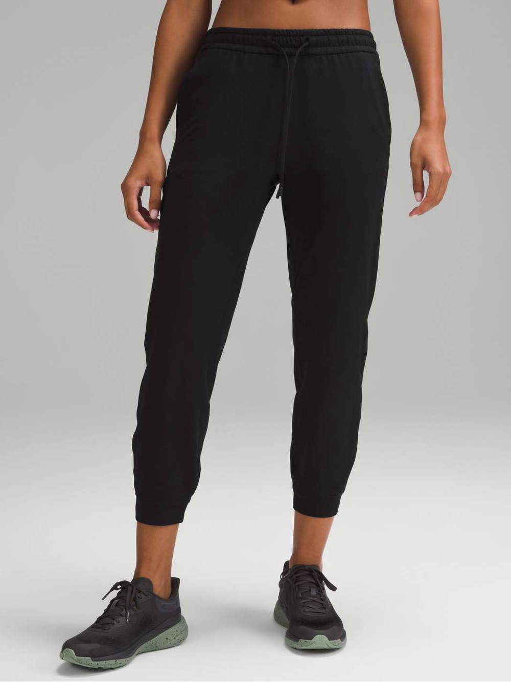 Lululemon Soft Jersey Classic Fit Mid Rise Jogger
Black Size 14 W5GCMS